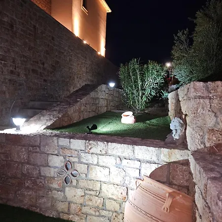 Vila Athina *