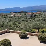 Athina * Gythio